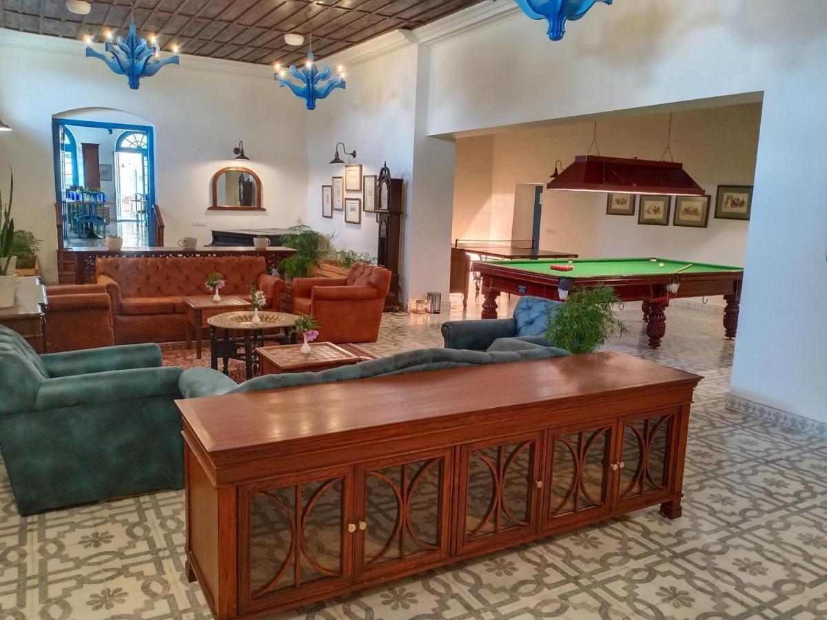 Hotel Pine Retreat Mallroad Mussoorie Extérieur photo