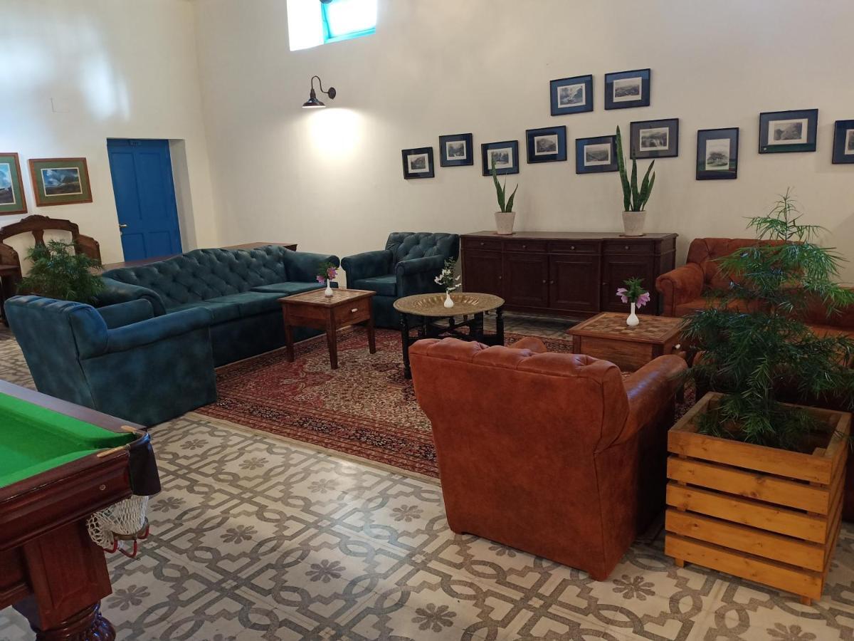 Hotel Pine Retreat Mallroad Mussoorie Extérieur photo
