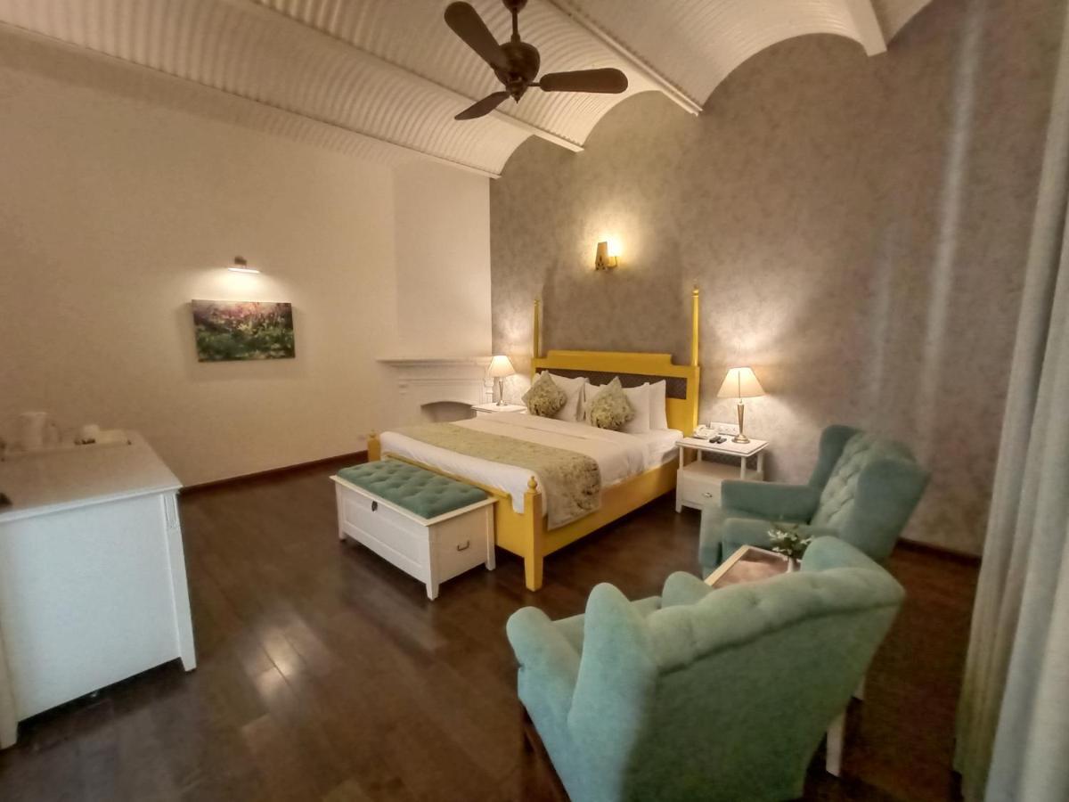 Hotel Pine Retreat Mallroad Mussoorie Extérieur photo